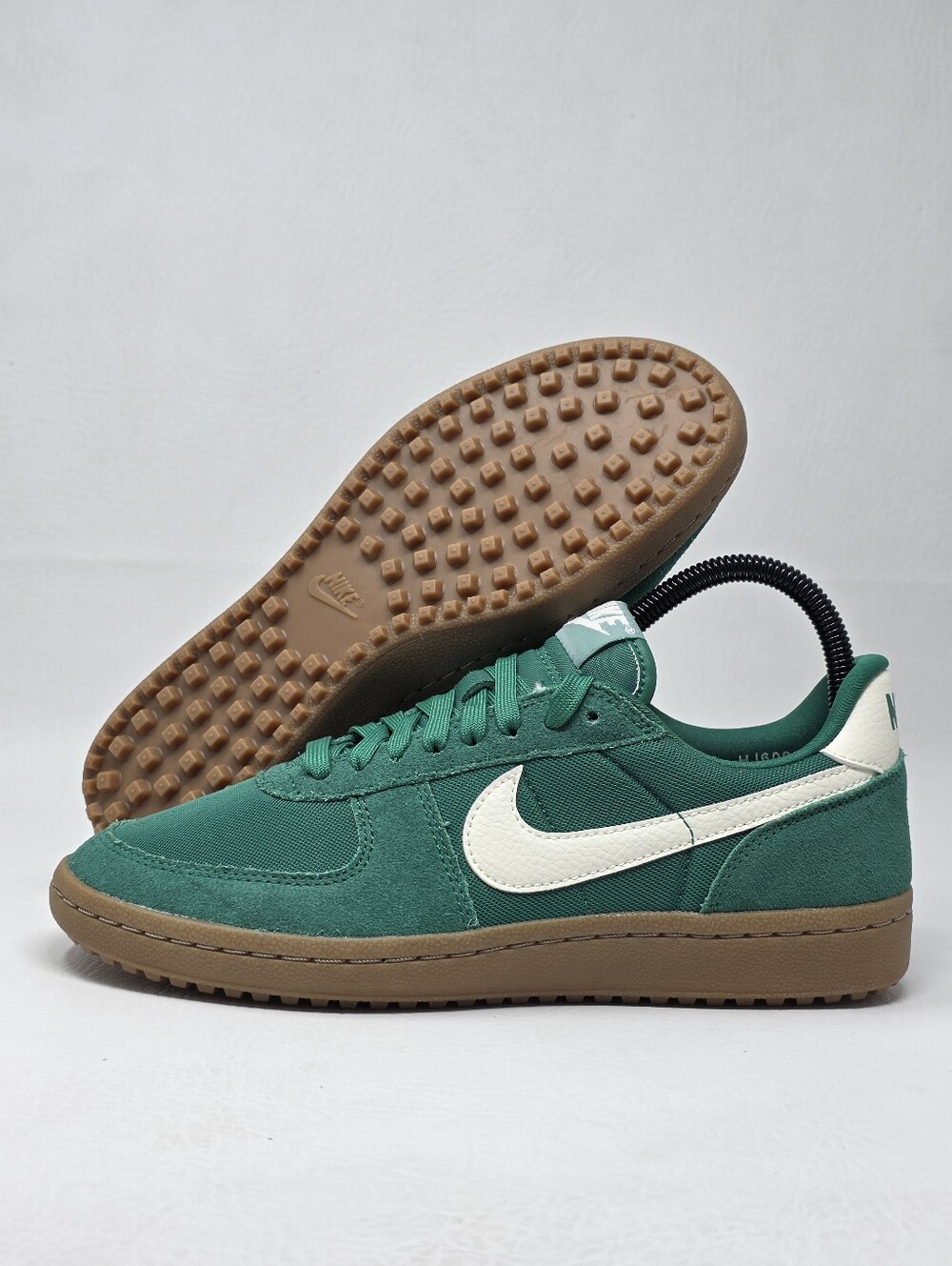 Nike Field General Shoes Women's Size 8 Green Gum Sole Sneakers HJ6000 300 New